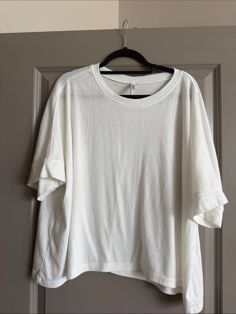 Dokotoo White Women's Relaxed Short-Sleeve Top